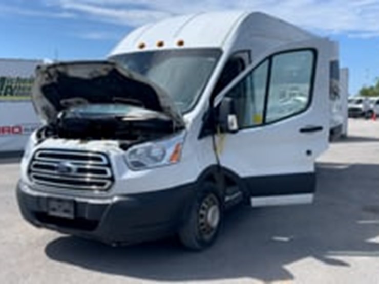 2016-ford-transit-image-9