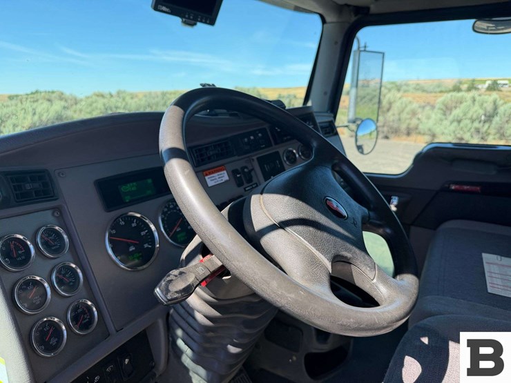 2017-kenworth-t370-image-77