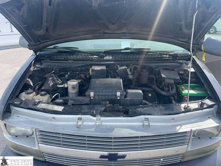 2005-chevrolet-astro-image-10