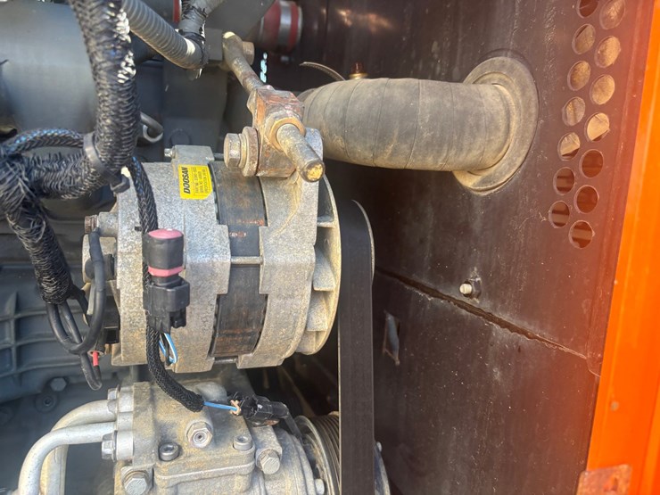2013-doosan-dl250tc-image-39