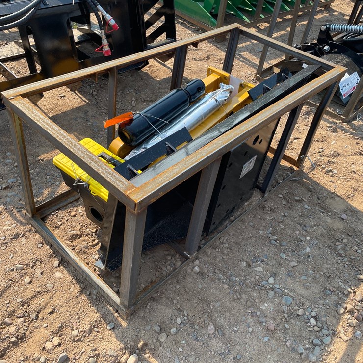 #18341 • Unused 2026 AGT Skid Steer Breaker Attachment (Princeton, MN)