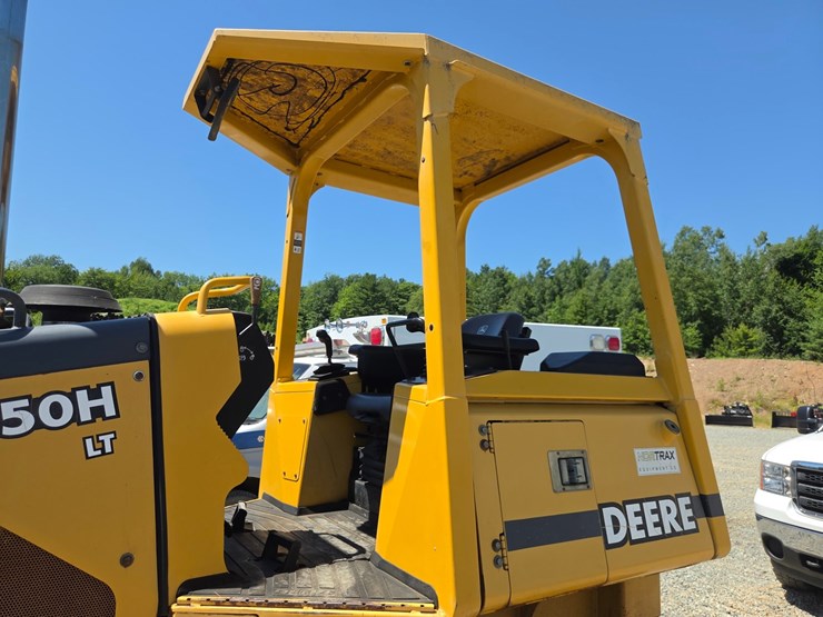 deere-650h-lt-image-34