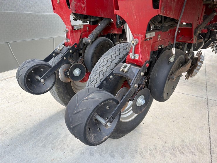 2012-case-ih-1250-image-42