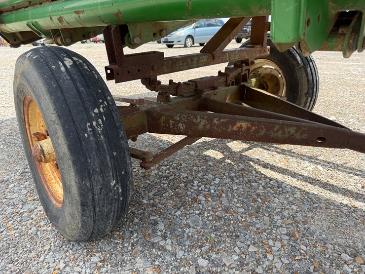 john-deere-630f-image-11