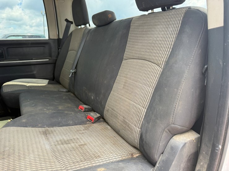 2012-dodge-ram-2500-image-65