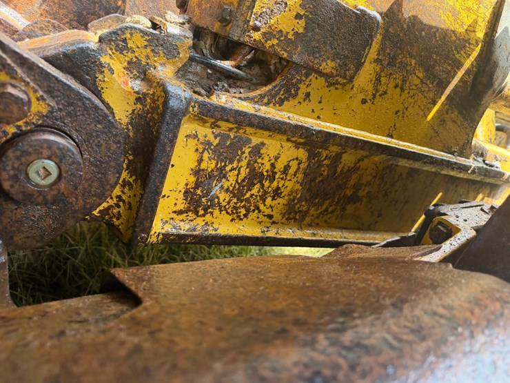 2005-caterpillar-d5g-image-21