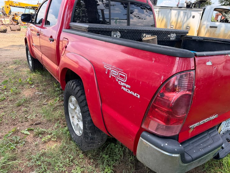 2006-toyota-tacoma-image-17