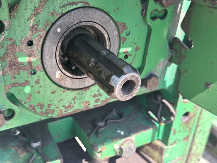 1993-john-deere-6400-image-26