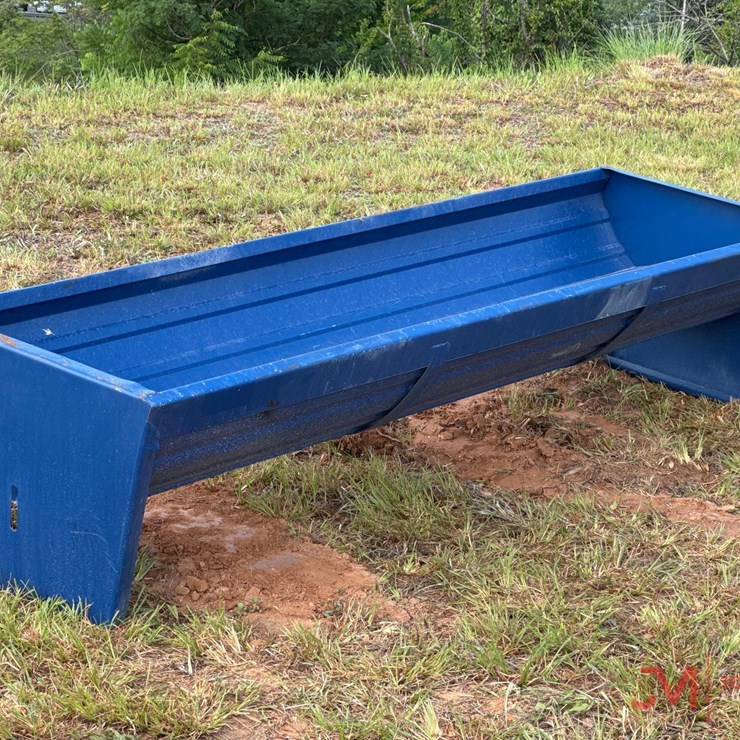 NEW 90" X 28" METAL FEED TROUGH