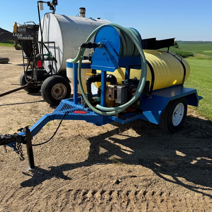 #1890 • 300-Gal Towable Hydro Seeder