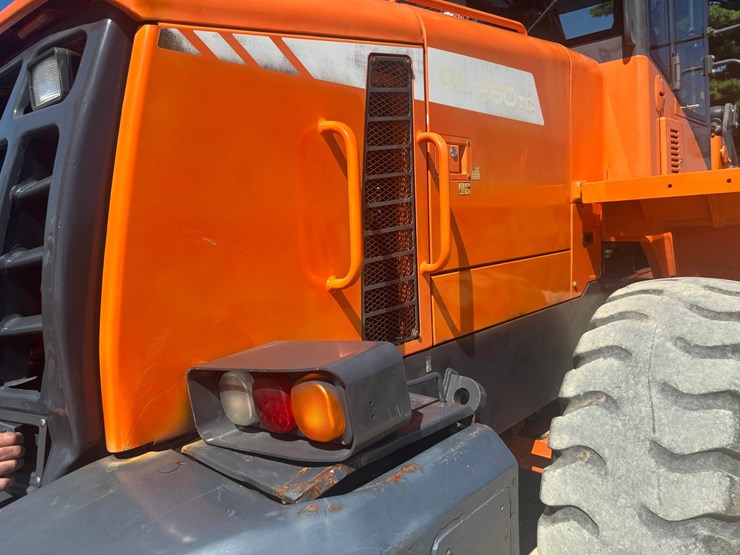 2013-doosan-dl250tc-image-19