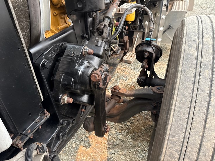 2007-peterbilt-379-image-87