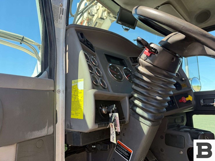2017-kenworth-t370-image-75
