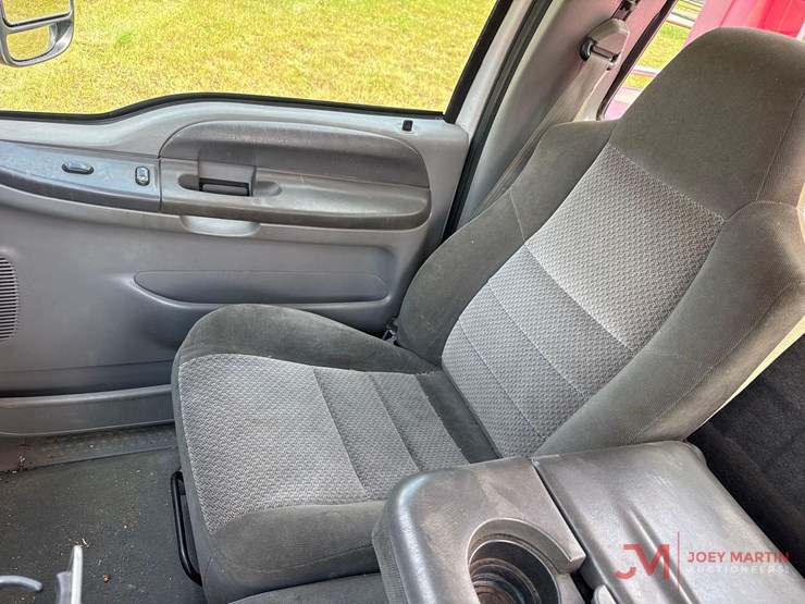 2002-ford-f450-image-31