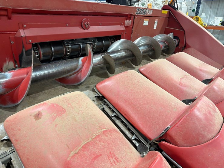 case-ih-3206-image-47