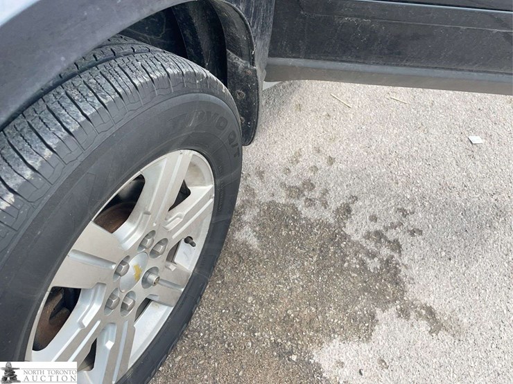2010-chevrolet-traverse-image-30