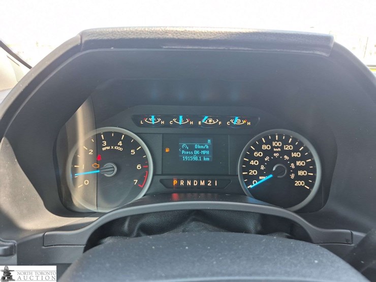 2017-ford-f150-image-14