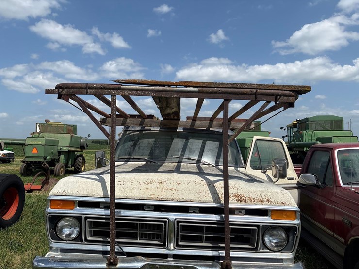 1976-ford-f250-image-16