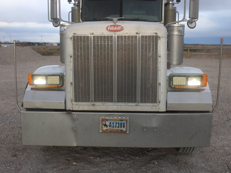 2006-peterbilt-379x-image-18