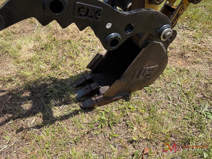 2024-caterpillar-301.7-image-13
