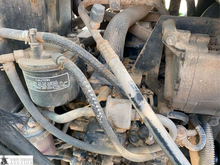 john-deere-3520-image-25