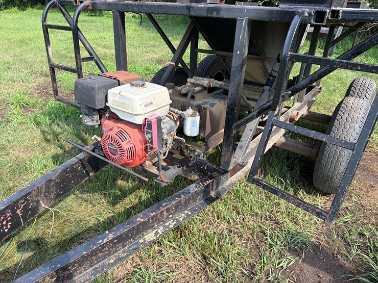 homemade-2-tote-seed-tender-image-19