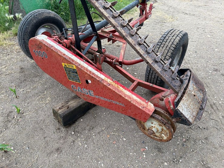 case-ih-1100-image-6