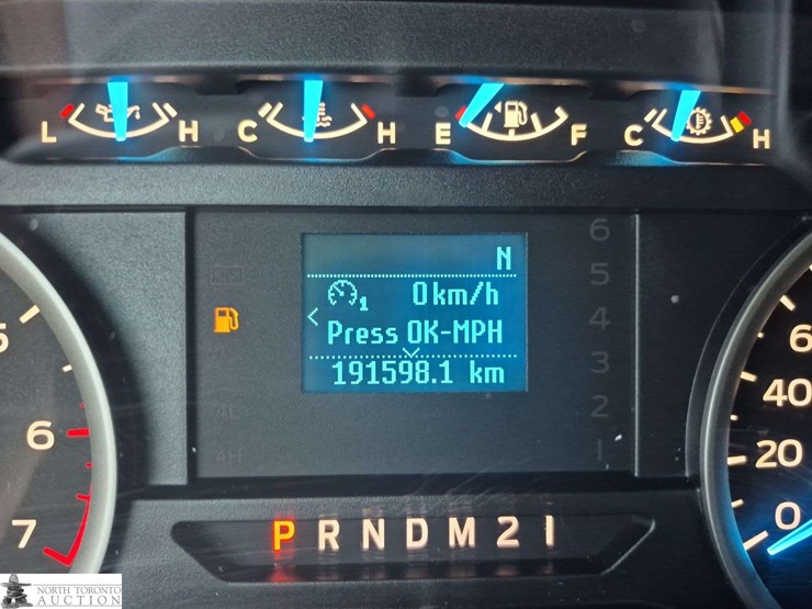 2017-ford-f150-image-15