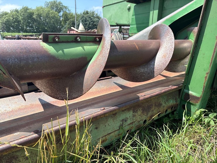 john-deere-443-image-24