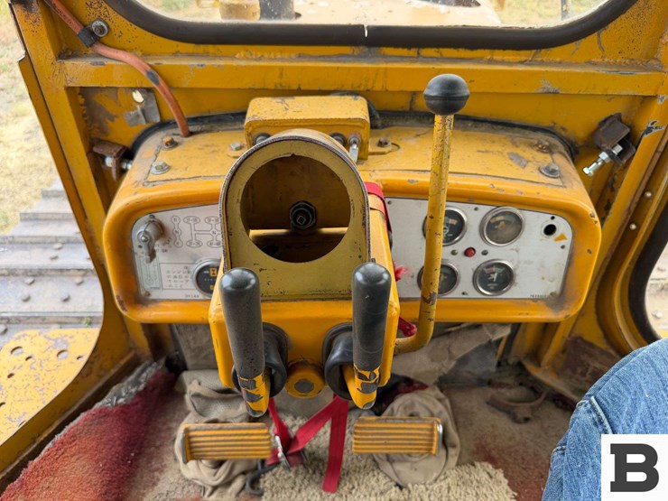 caterpillar-crawler-tractor---edwall,-wa-image-80