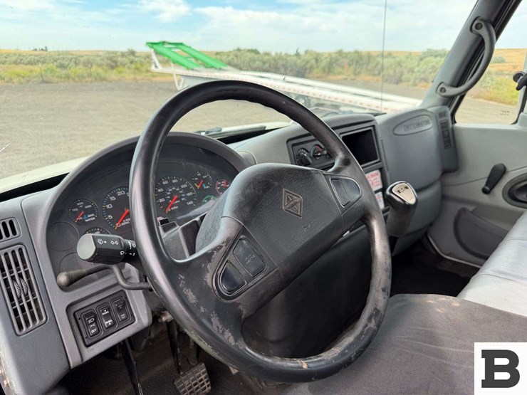 2006-international-durastar-4300-image-50