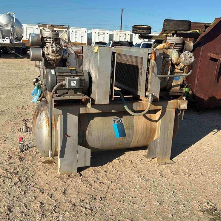 COMPRESSOR