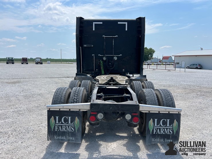 2018-peterbilt-579-image-6