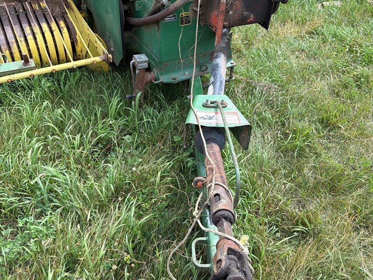 john-deere-327-image-9