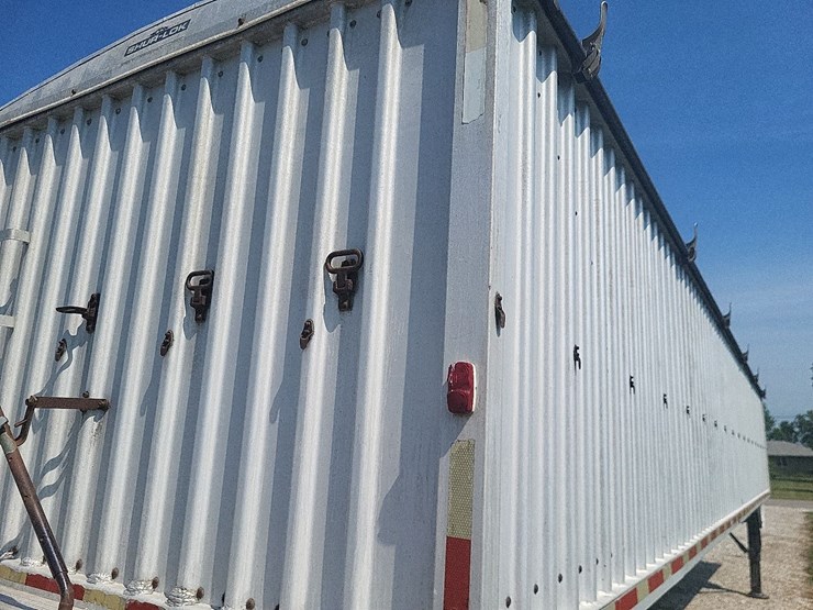 1978-chamberlain-jagh---500-tandem-axle-semi-hopper-trailer-image-45