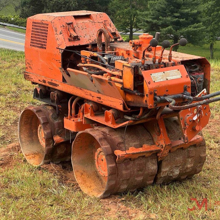 RAMMAX 33L21R TRENCH COMPACTOR