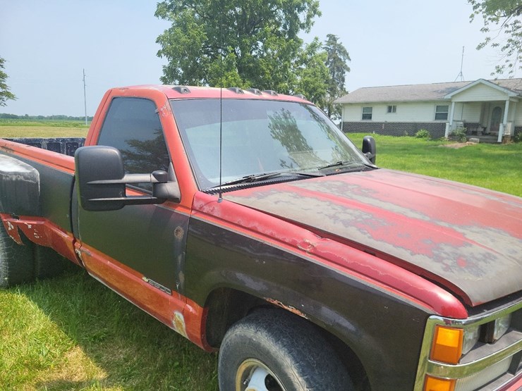 1989-chevy-3500-2-wheel-drive-single-cab-dually-truck-image-39