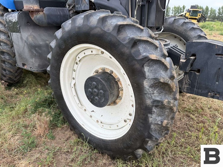 2007-new-holland-tg305-image-76