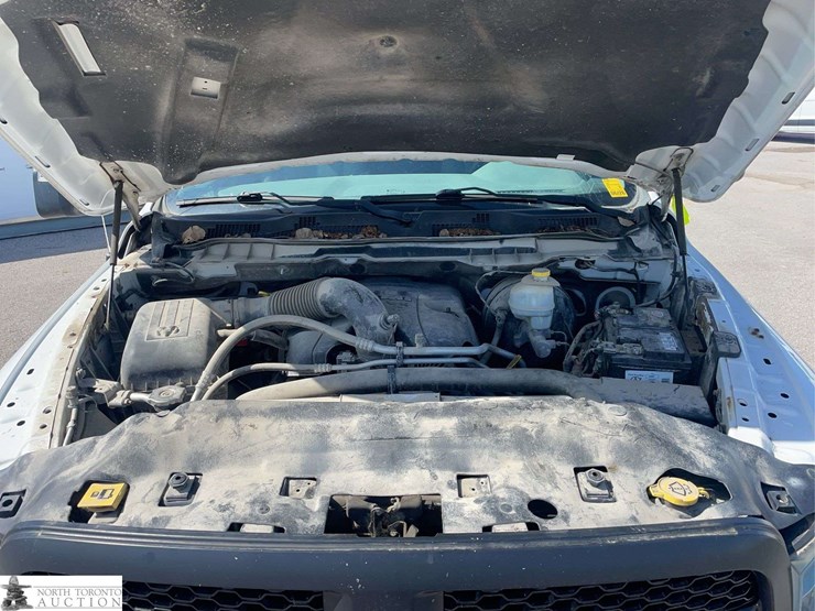 2015-dodge-1500-image-9