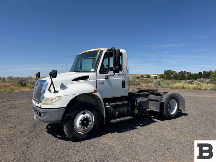 2006-international-durastar-4400-image-1