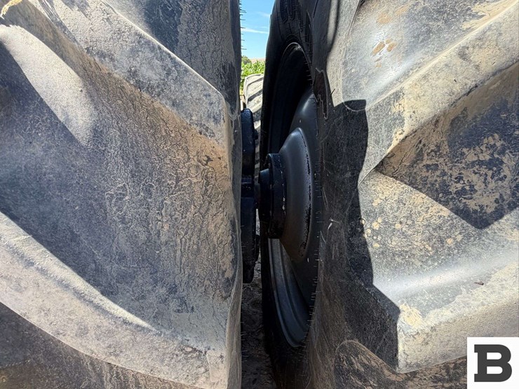 2005-case-ih-285-image-32
