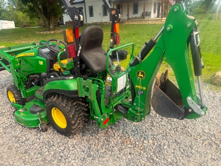 2021-john-deere-1025r-image-1