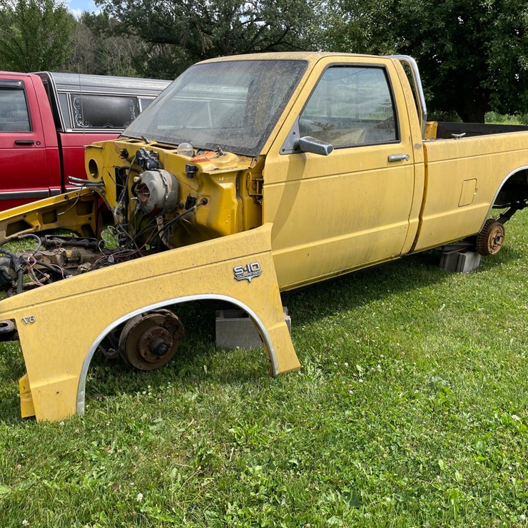 1987 CHEVROLET S10