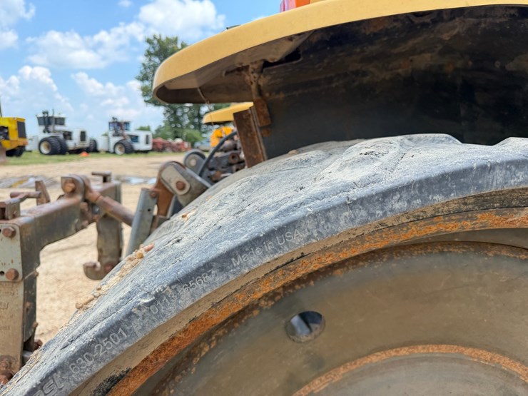 2000-caterpillar-ch55-image-22