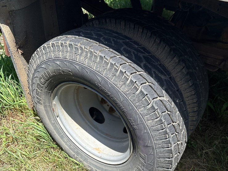 1999-ford-f250-xl-image-39