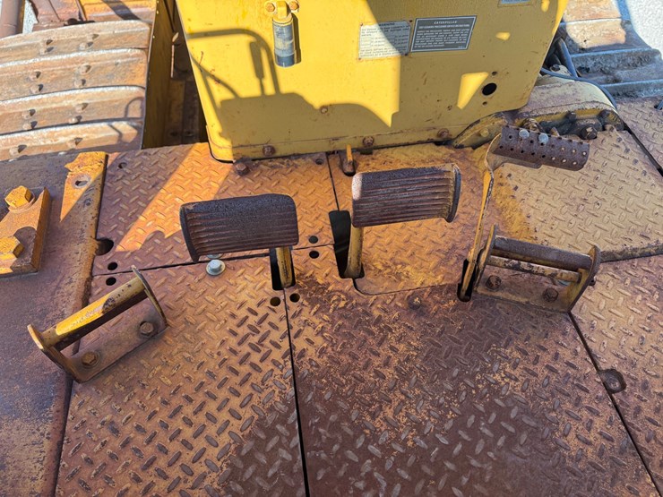 caterpillar-d8h-image-37