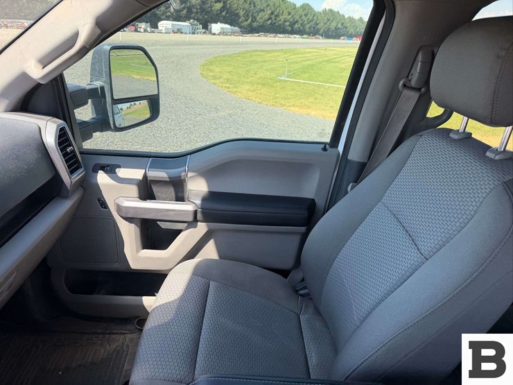2020-ford-f150-image-19