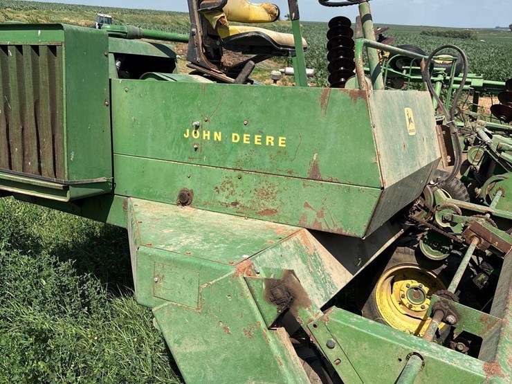 john-deere-800-image-16