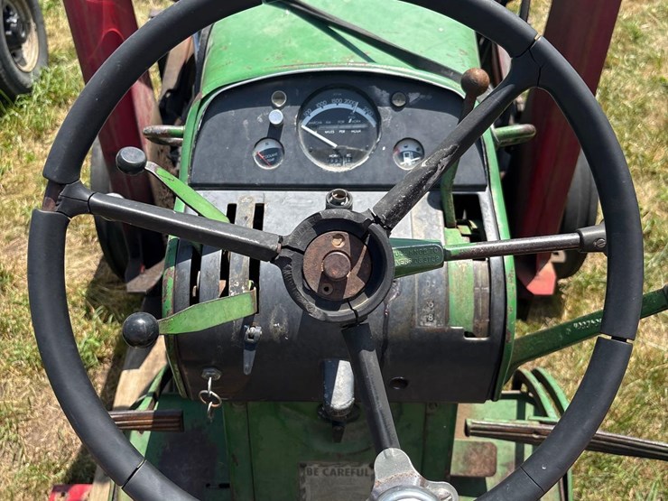 john-deere-3020-image-36
