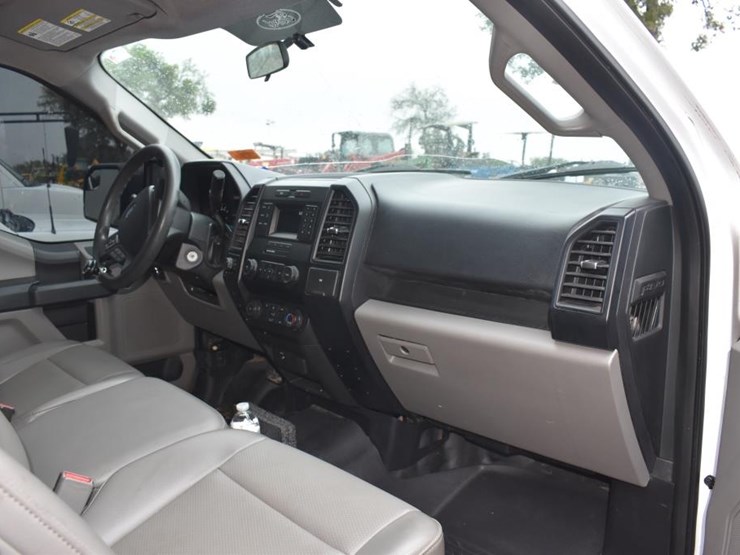2016-ford-f150-image-13